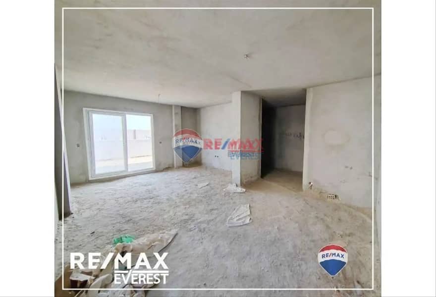 Prime Location Resale Penthouse In Zayed Regency 8