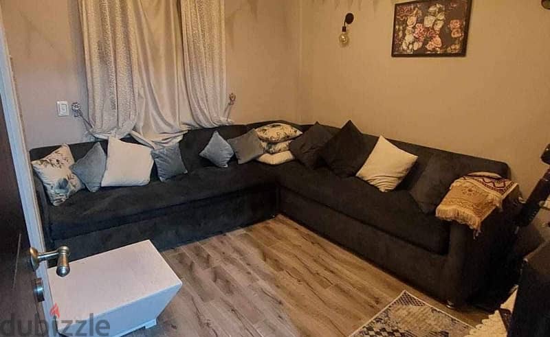 living room used 0