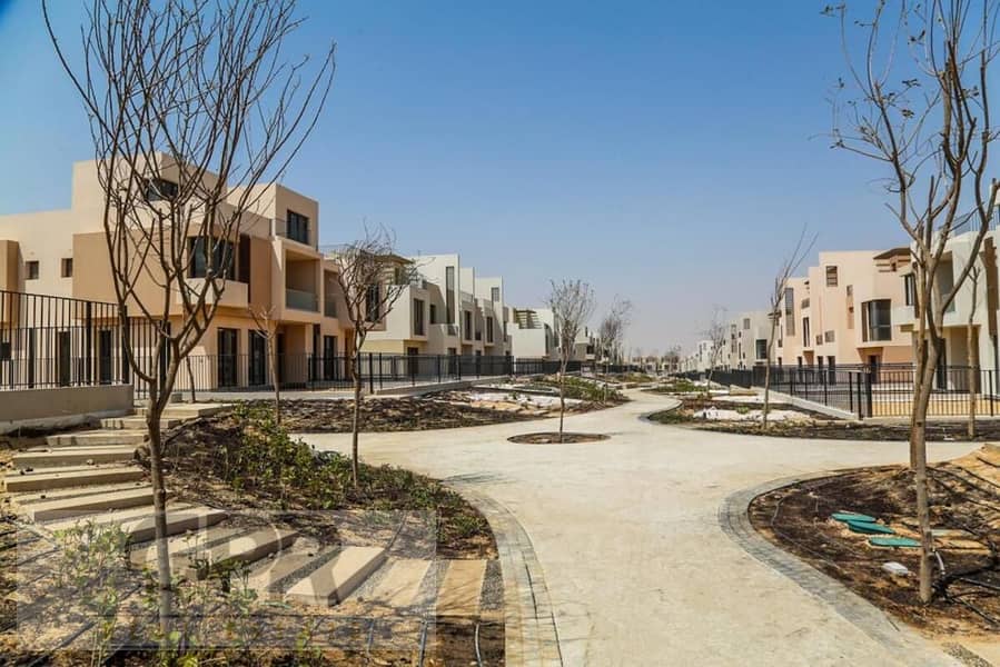 تاون هاوس بسعر لقطه في كمبوند سوديك ايست | Townhouse at a snapshot price in Sodic East Compound 6