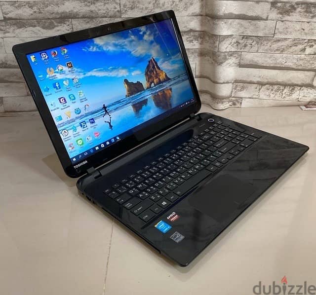 حالتة زيرو Toshiba Core i5 بهاردين الاول 128 SSD و التانى 500 رام 8 1