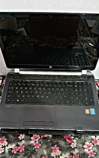 لابتوب hp معالج core i5 و 8رام