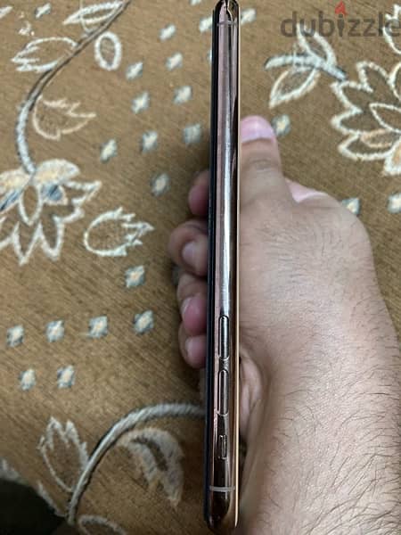 iPhone 11 Pro Max 5