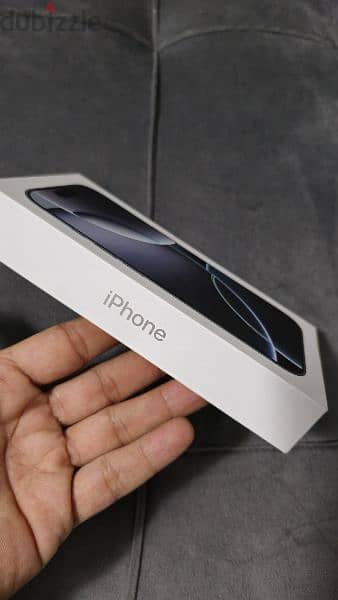 iPhone 16 pro 256 اللون الأبيض الجديد مميز 2