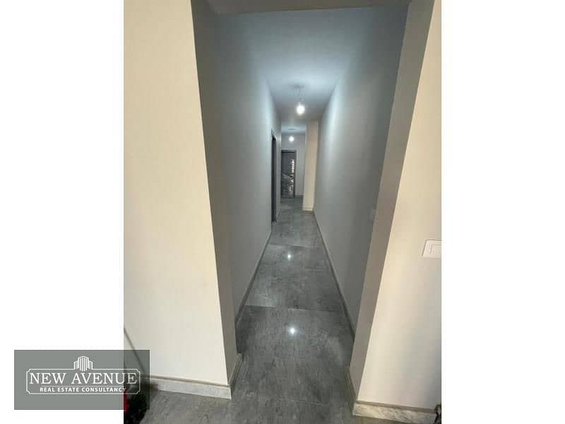 Penthouse 287 meter with roof 63 meter for rent in Sodic villette New Cairo . 9