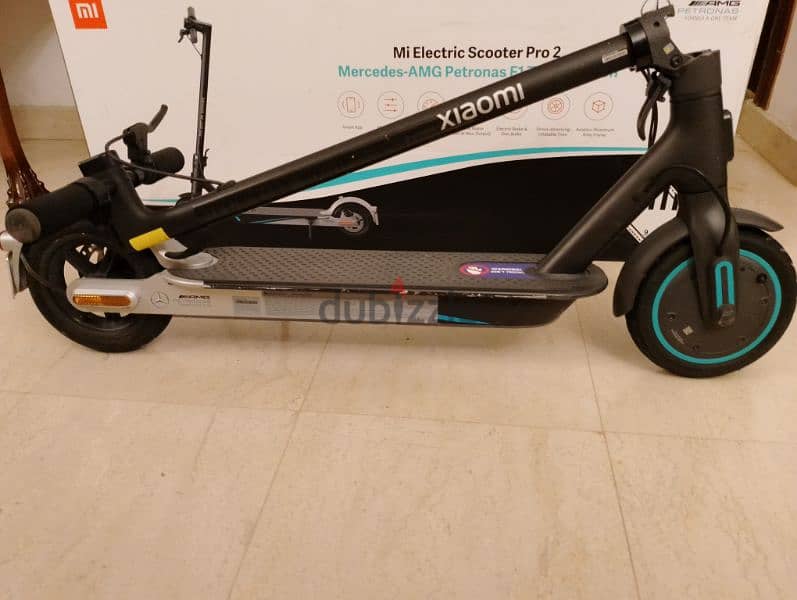 Xiaomi MI Scooter Pro 2 Mercedes-AMG Petronas F1 Team Edition 1