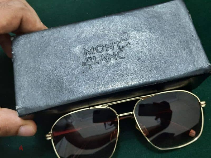 Mont blanc Original
Italy
Ultra 400 polarized Brown
With package 0