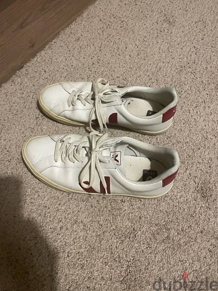 used Shoes and Slidder in a very good condition 1