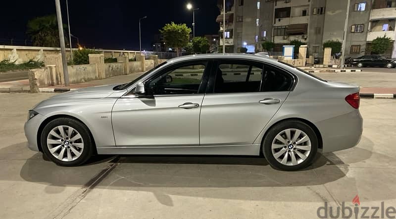 BMW 318i Luxury 1