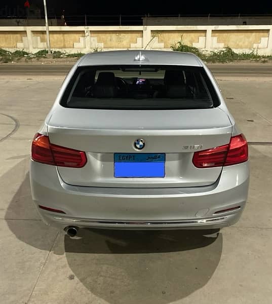 BMW 318i Luxury 4