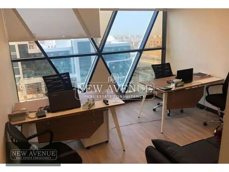 Office 90 m for rent in Cairo Business Plaza 5