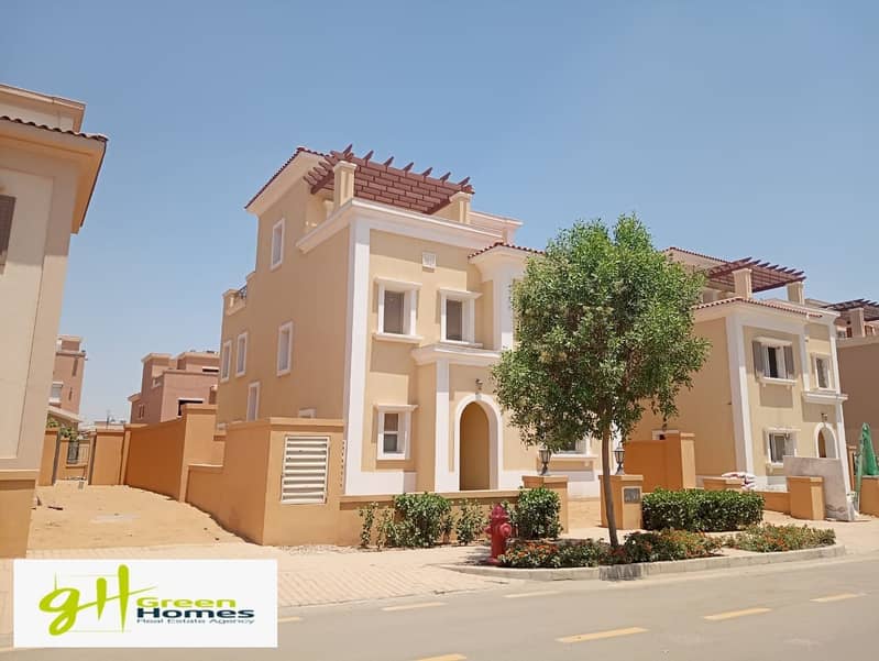 Luxurious Townhouse Fully finished with kitchen and AC's for Sale in Mivida - Emaar, New Cairo 2