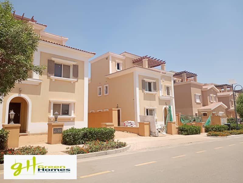 Luxurious Townhouse Fully finished with kitchen and AC's for Sale in Mivida - Emaar, New Cairo 3