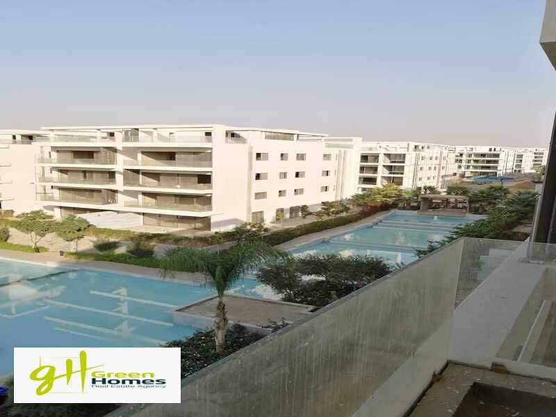 Apartment with View on lake for sale Installment  in Lake View Residence 2, New Cairo 3