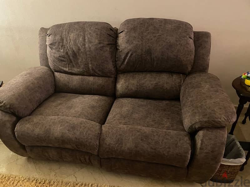 recliner sofa (ليزي بوي) 1