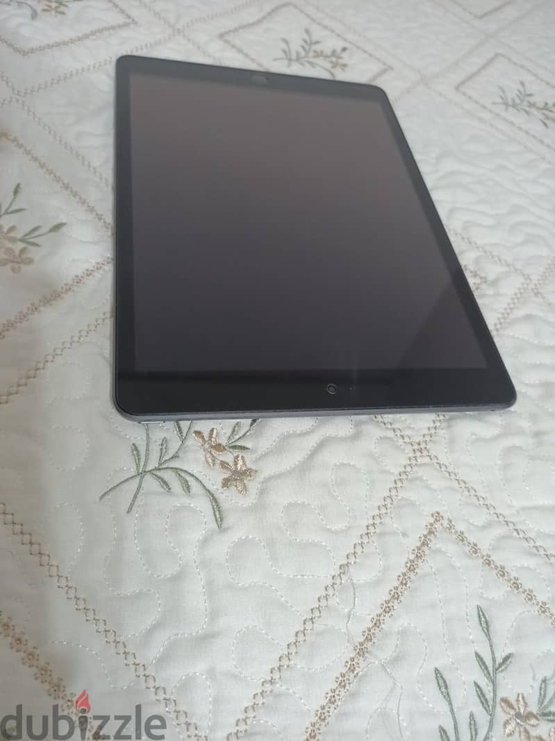 iPad (8th Generation) Wi-Fi 128 gb 4