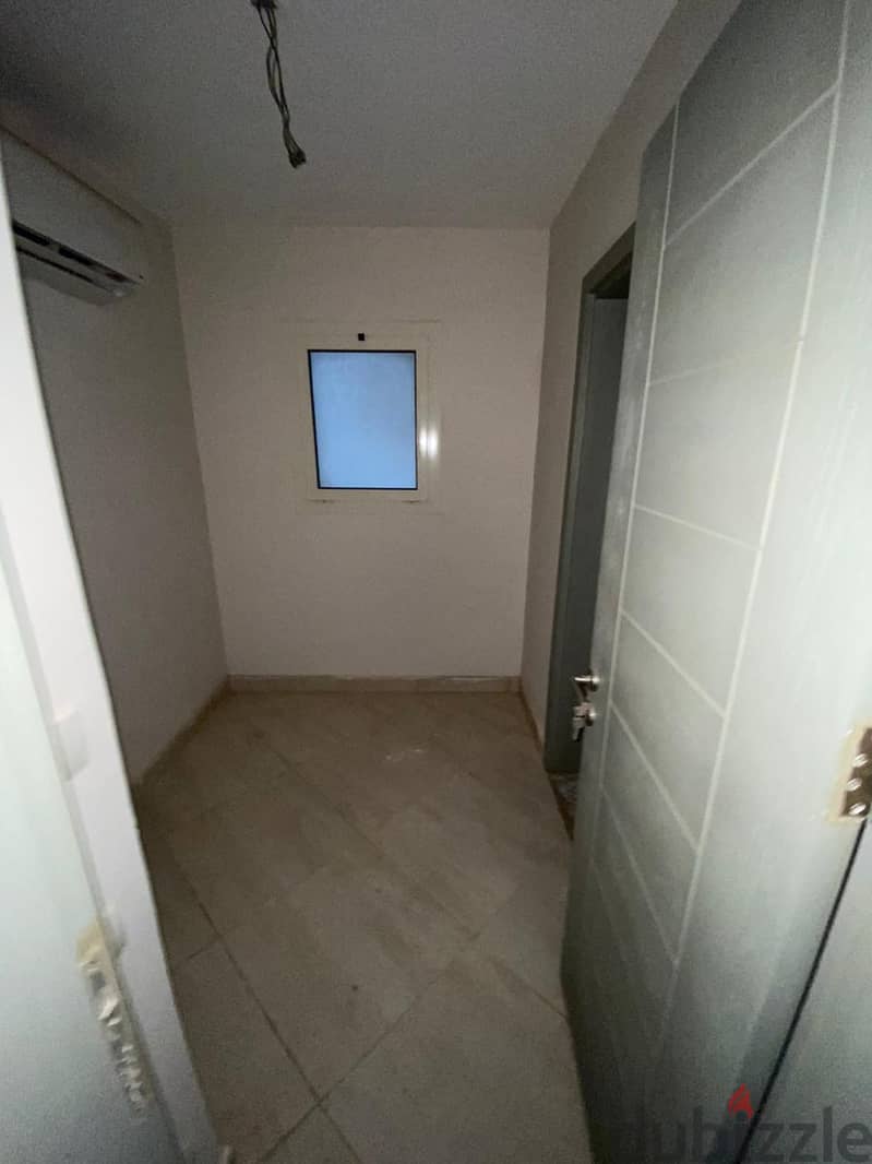 Apartment for rent at New Giza شقة للإيجار في نيو جيزة فيو بحيرة 10