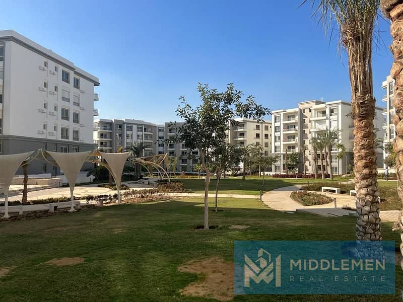 apartment 114m lowest downpayment 683,000 prime location , hyde park new cairo 4