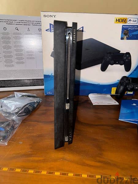 PS4 Slim 1TB Like New 3