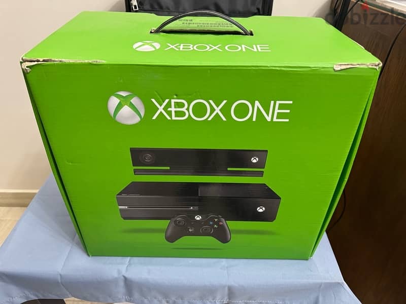 Xbox One with camera and games 1