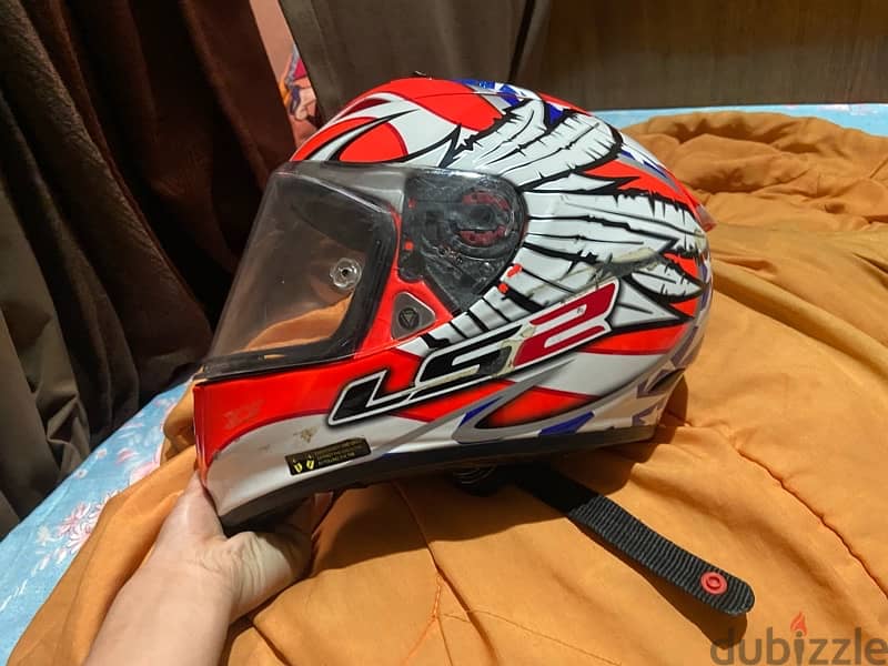 ls2 helmet 1