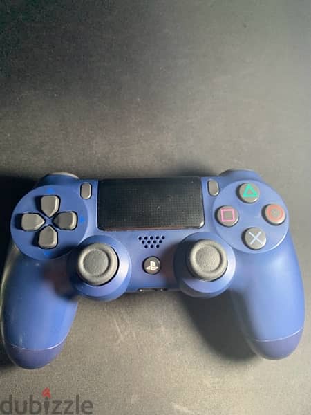 ps4 controllers (barley used) 3