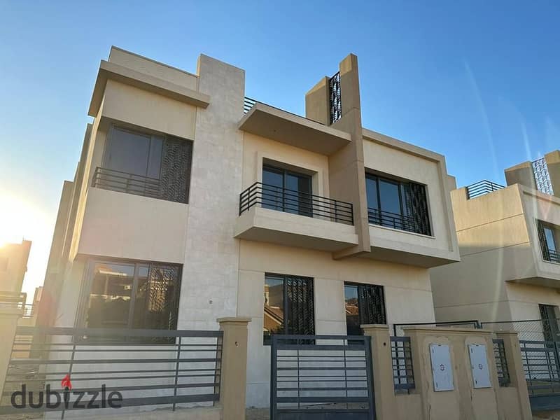 Rady to move Apartment in the heart of sheikh zayed in front of Capital 4