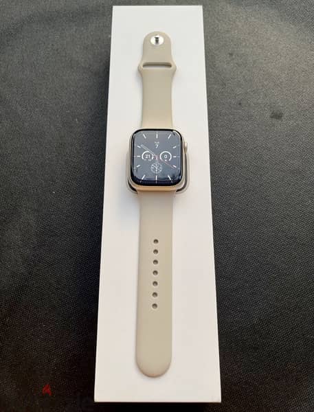 Apple Watch Series 8 (45mm) Starlight Excellent condition + Full BOX 1