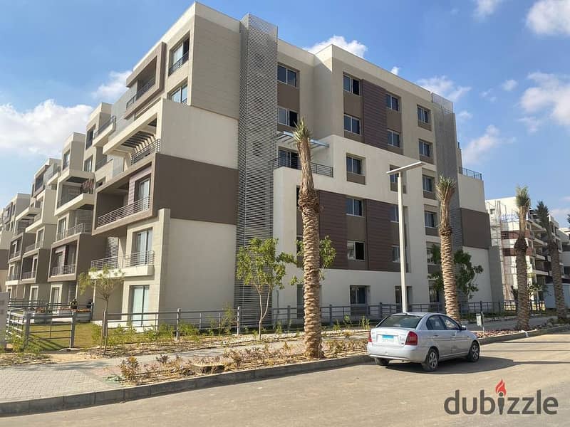 Distinctive apartment with private garden with 5% down payment in Palm Hills New Cairo 1