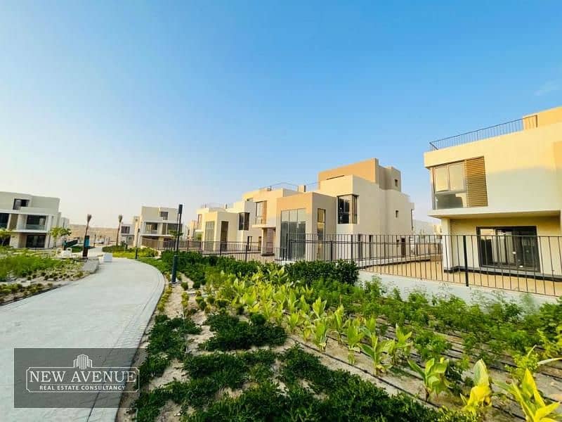 Apartment with lowest down payment in Sodic east 3