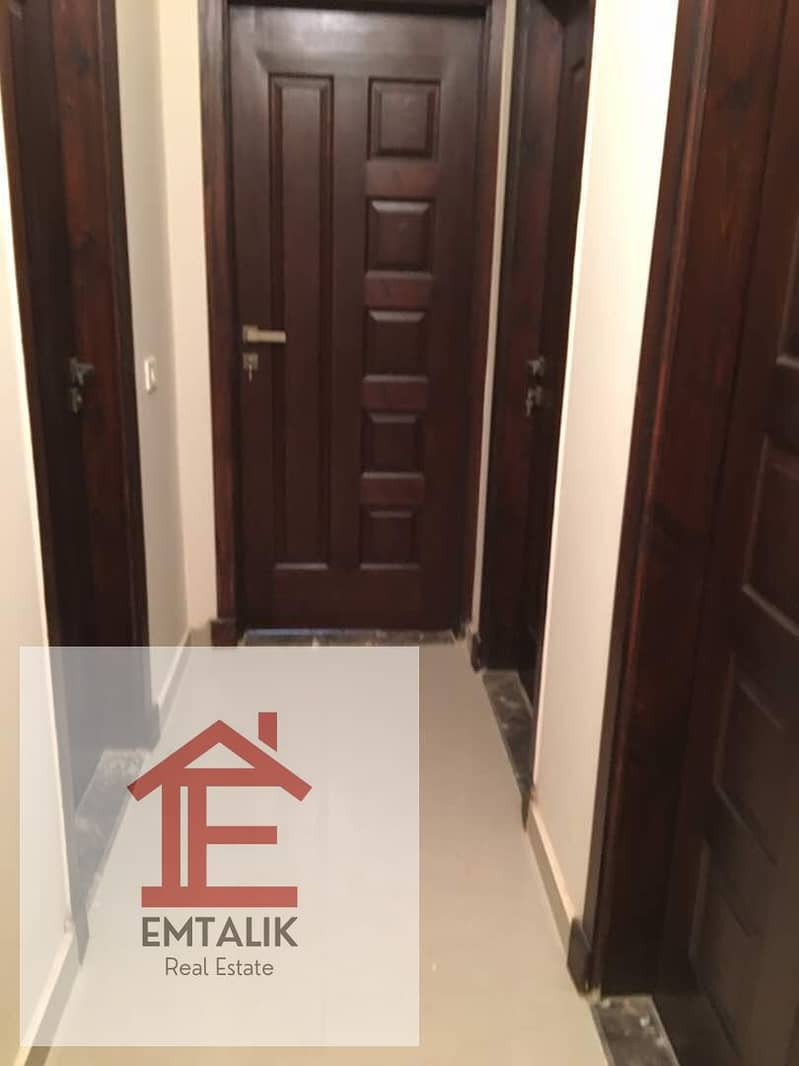 Apartment in Banafseg Buildings on Ahmed Shawky Axis 165 meters, first floor, finished Division: 3 bedrooms / 2 bathrooms / kitchen / large reception 17