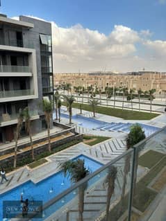 Apartment Overlooking the pool for sale in Patio oro 0