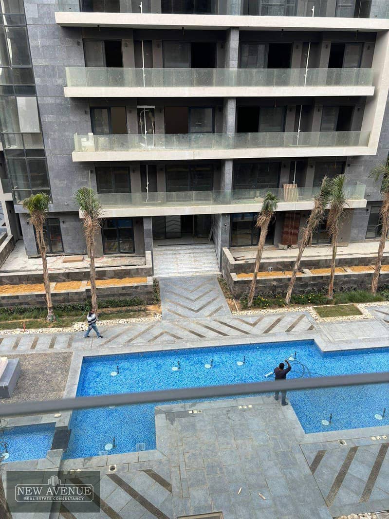 Apartment Overlooking the pool for sale in Patio oro 3