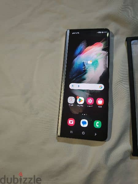 Samsung galaxy Z Fold3 5G 4