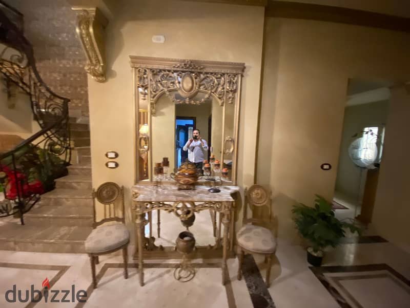 Villa for sale bua 450m New Cairo  ( Les rois Compound   ) 2