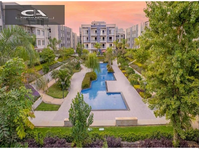 With only 10% down payment, your apartment is immediate in the heart of Golden Square in Galleria Compound - 37% cash discount 3