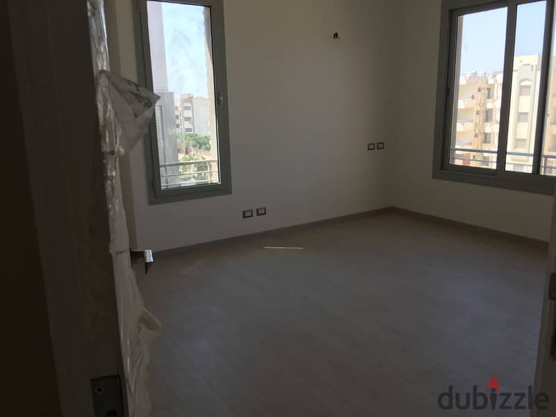 Opportunity For Rent Studio Semi Furnished in Compound The Village 3