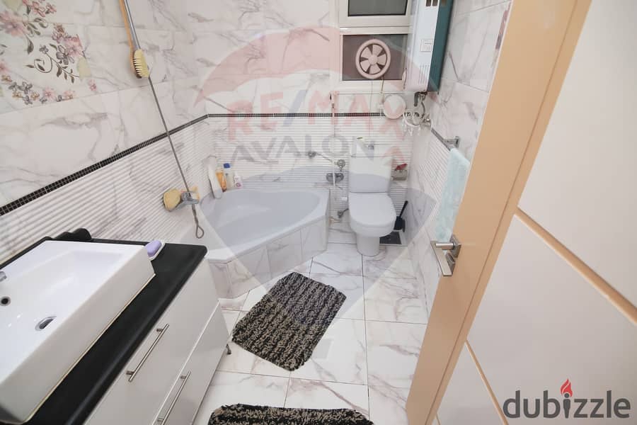 Apartment for sale 130 m Moharam Bek (Zain El-Abedeen st) 7