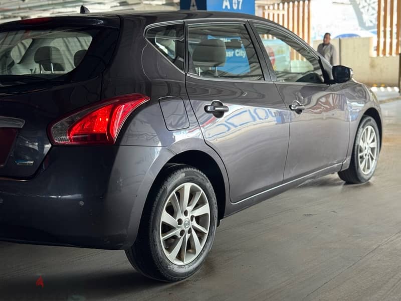 Nissan Tiida 2015 2