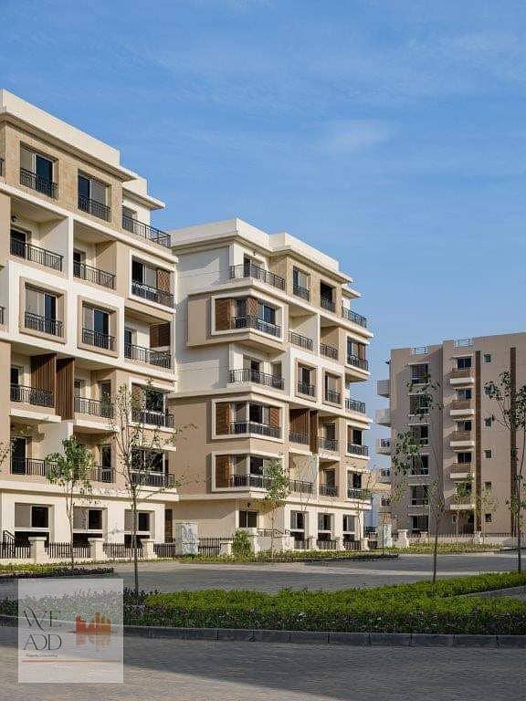 Book a 132m2 3-bedroom apartment in Sarai Compound on Suez Road, a very distinctive division with a large terrace, with a down payment starting from 5 5