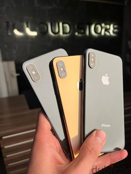 iphone xs. 256GB  بضمان وفاتورة معتمدة 2