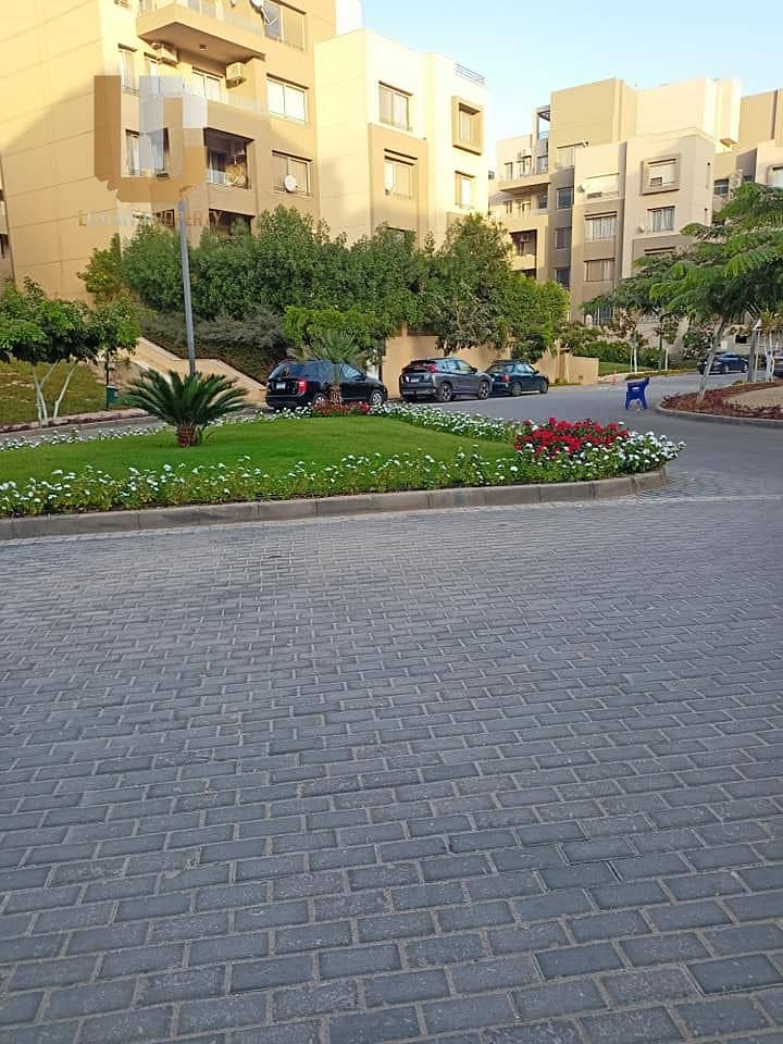 Apartment for Sale Ready To Move Fully Finished Altra super Lux With kitchen & jacuzzi Village Gate Palm Hills New Cairo Fifth Settlement 8