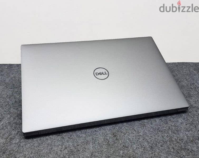 DELL 5560 1