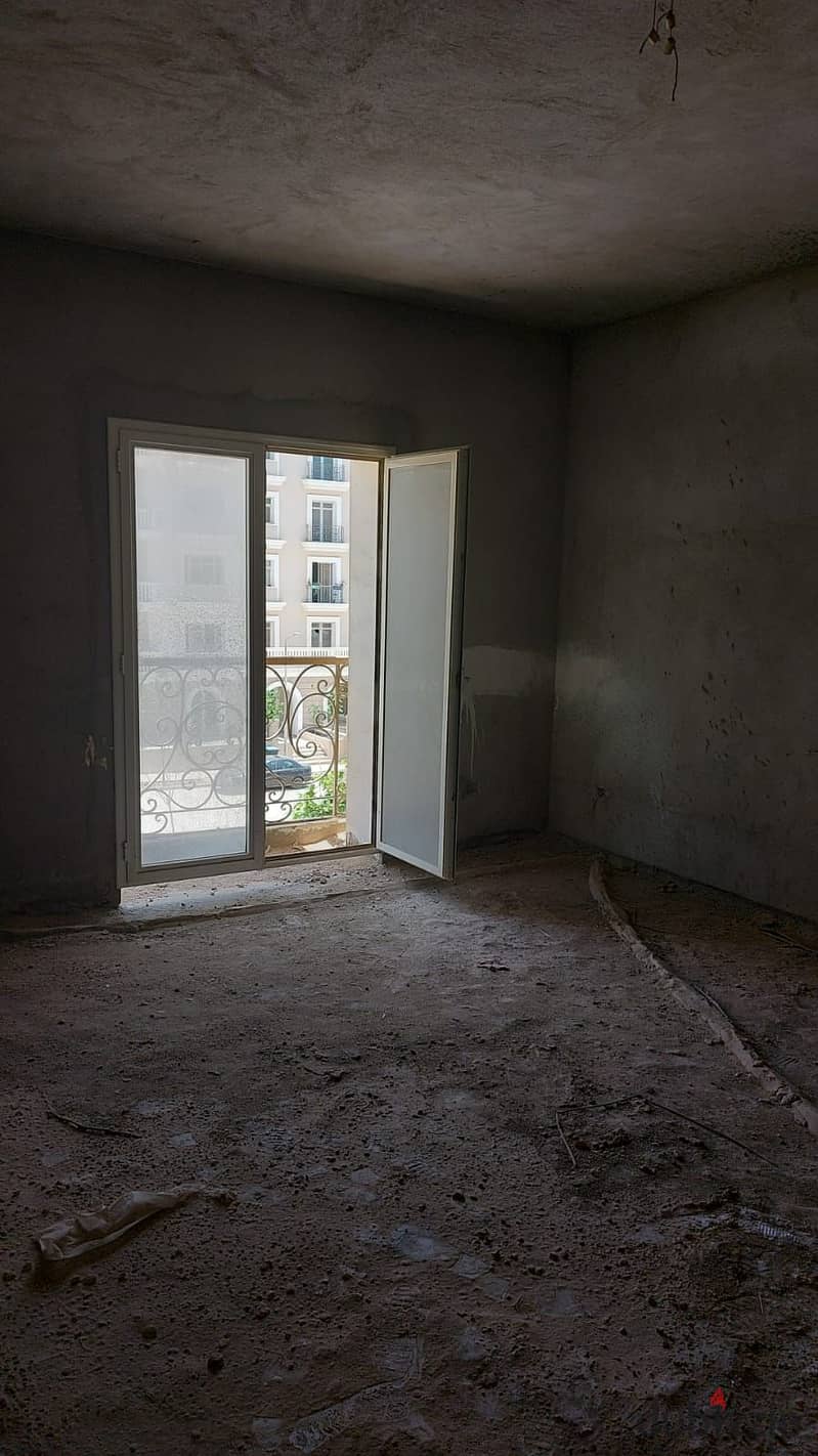 studio Ready to move , 86 m , a lowest market price, in Hyde Park, New Cairo 4