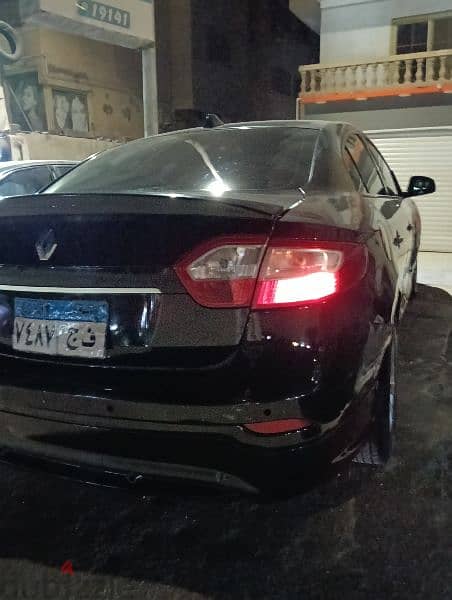 Renault Fluence 2014 1