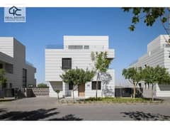 townhouse at lowest price ready to move 226 m