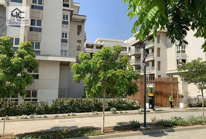 for sale apartment 3 bed on landscape with installment under market price in mountain view icity 8