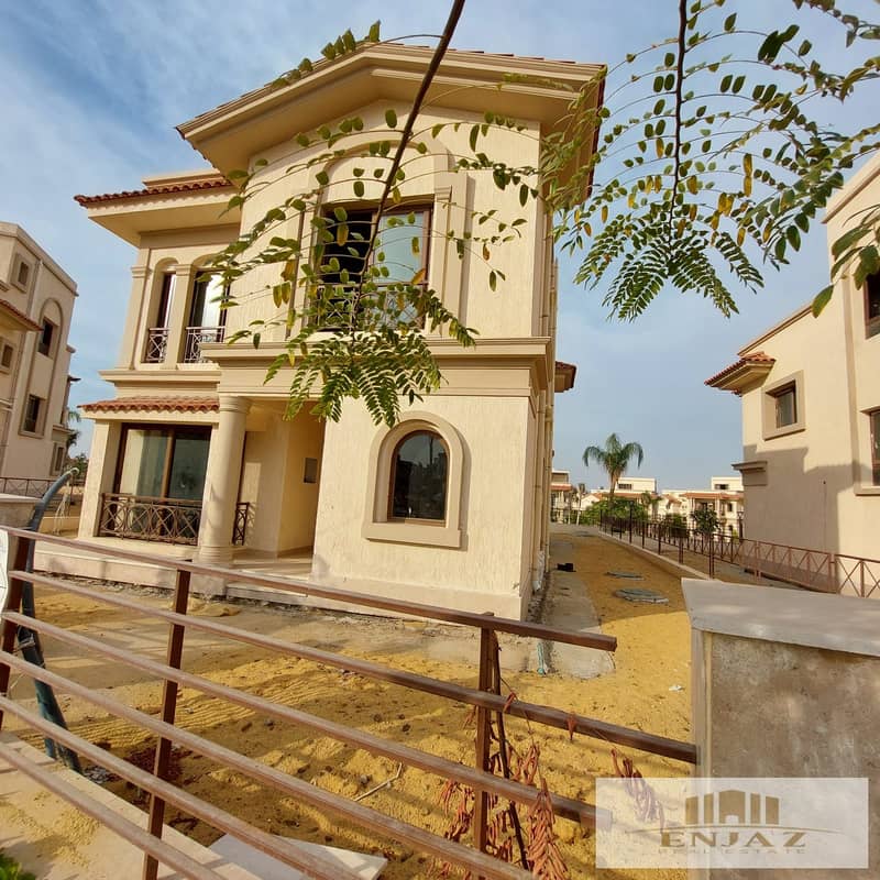 فيلا للبيع في مدينتي نموزج C3  فيو وايد جاردن تسهيلات في السداد مساحة ( 461 م) 1