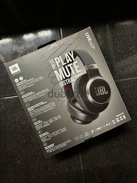 JBL LIVE 660 NC Headphones 0