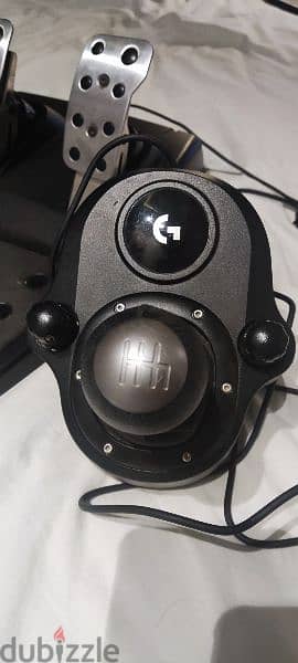 Logitech g923 racing wheel with shifter 1