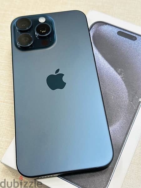 iPhone 15 pro max 256 مشحون مرة فقط ف ضمان آبل 5